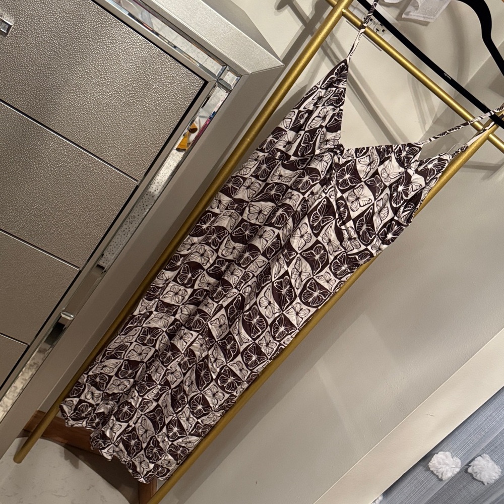 Elegant Brown and White Women's Dress